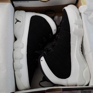 Jordan 9 retro BG black and white 4 1/2